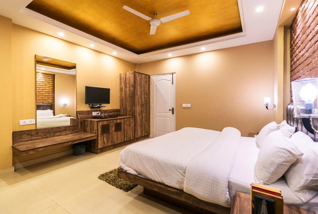 Nirvana Lodge And Lounge Mussoorie Exterior foto