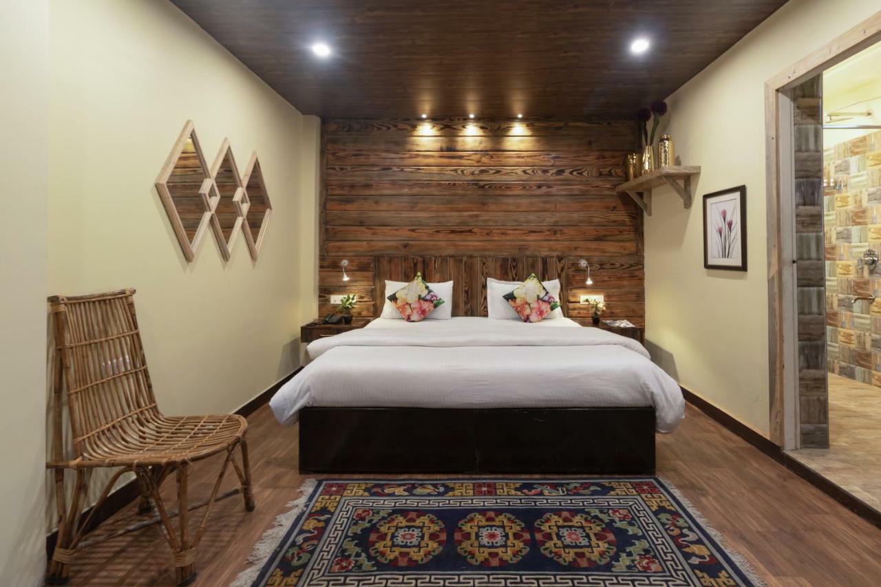 Nirvana Lodge And Lounge Mussoorie Exterior foto